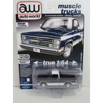 Auto World 1:64 Chevrolet Silverado 10 Fleetside 1985 dark blue